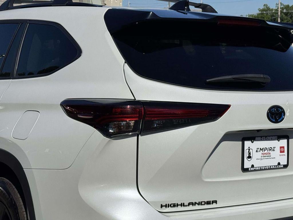 2024 Toyota Highlander Hybrid XLE Nightshade