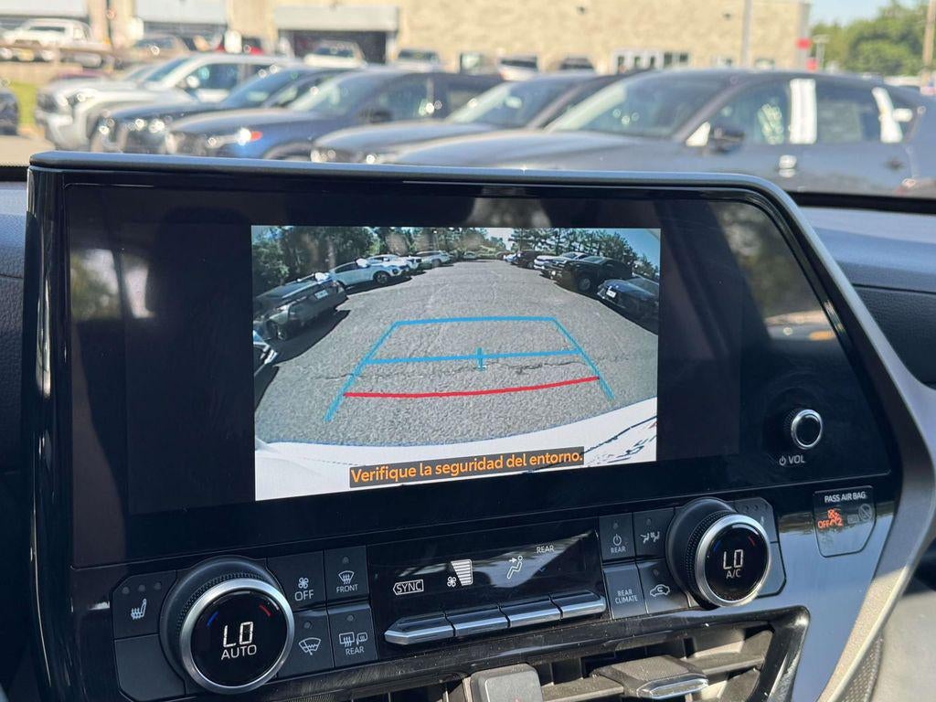 2024 Toyota Highlander Hybrid XLE Nightshade