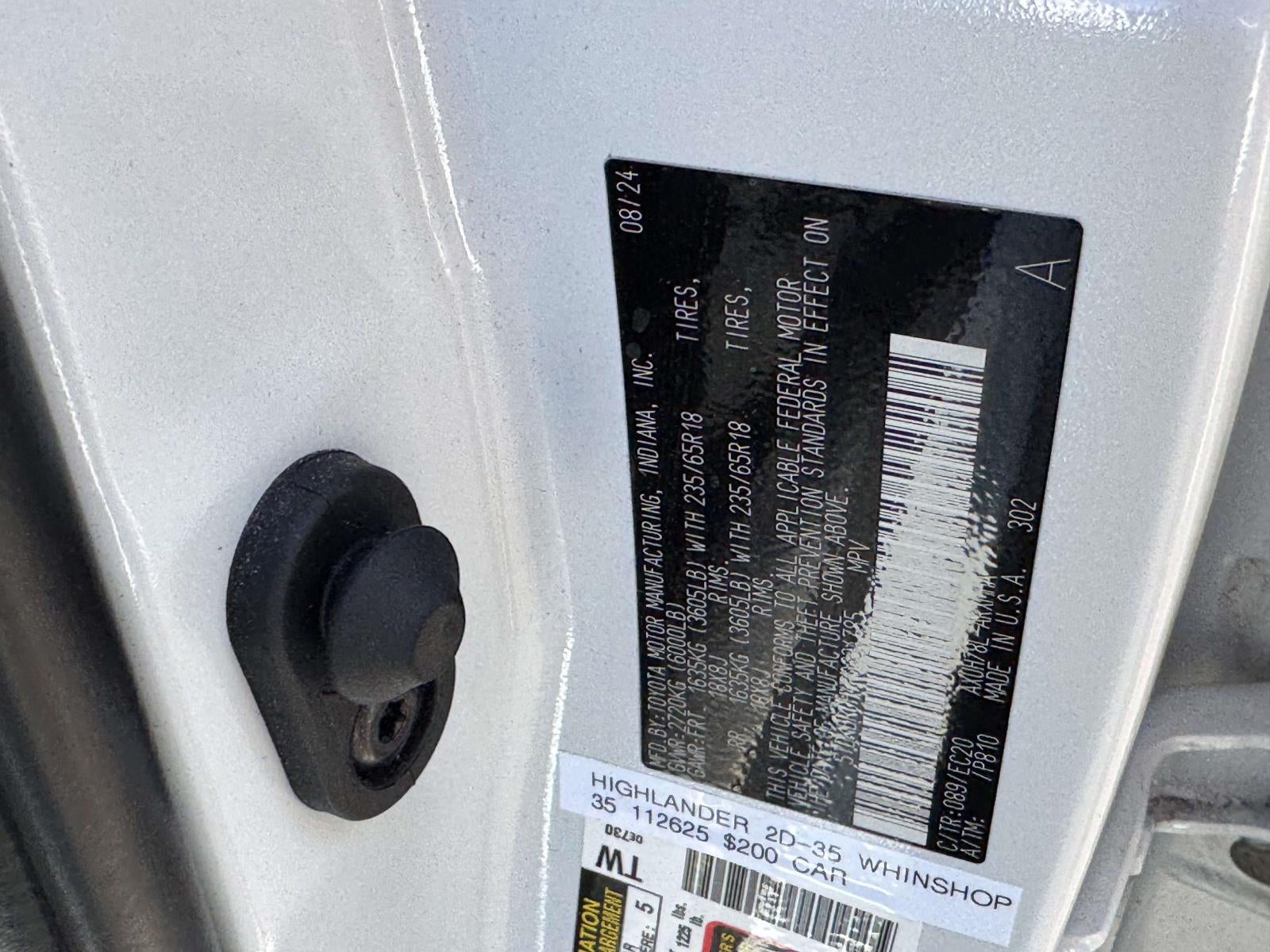 2024 Toyota Highlander Hybrid XLE Nightshade