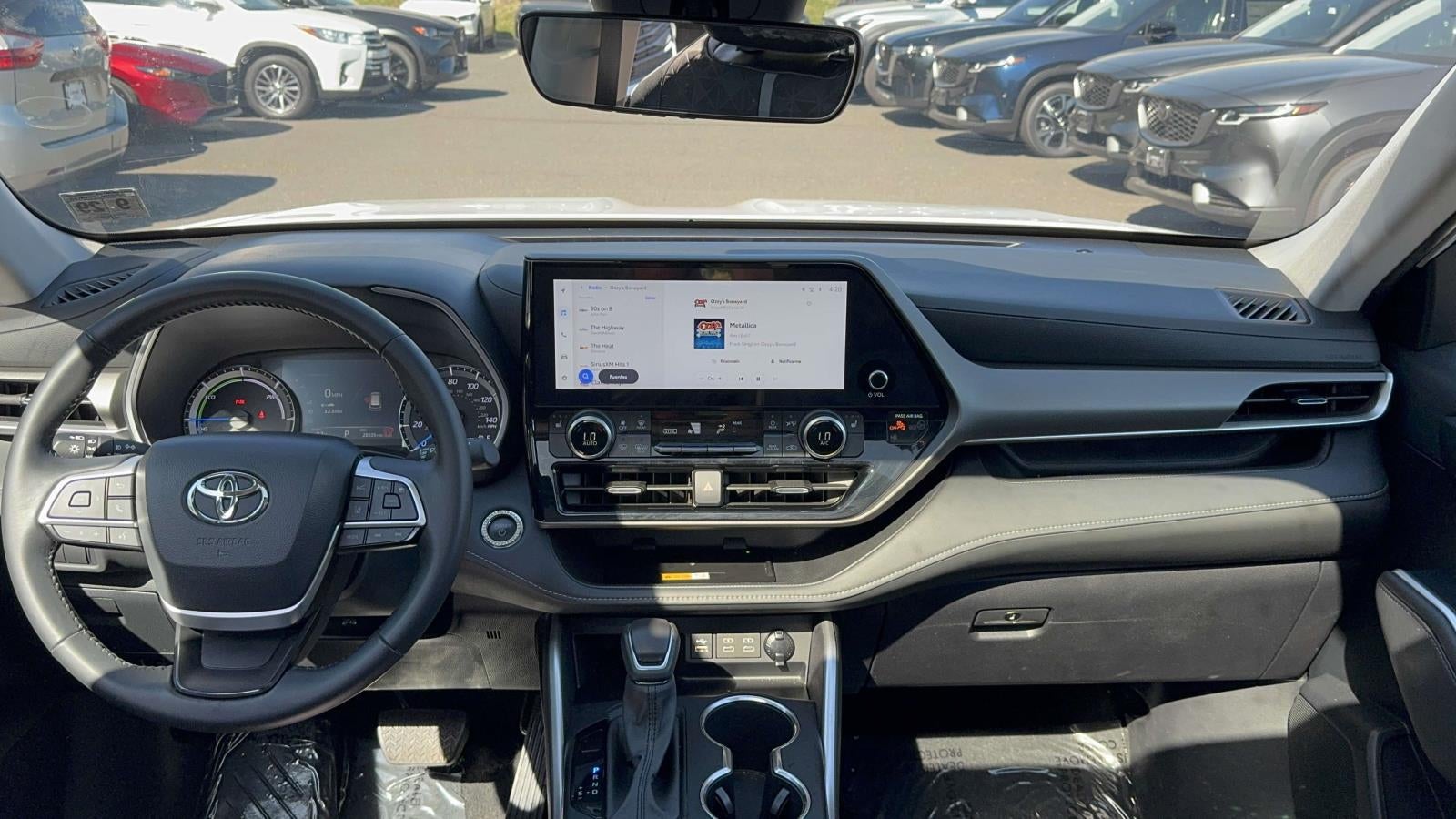 2024 Toyota Highlander Hybrid XLE Nightshade