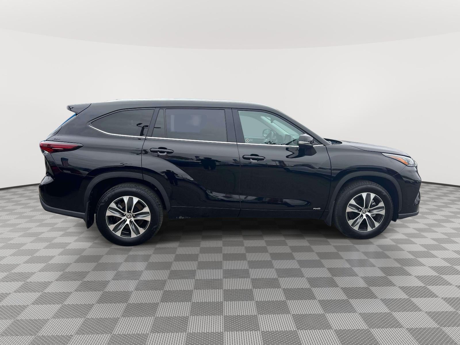 2026 Toyota Highlander Hybrid XLE AWD