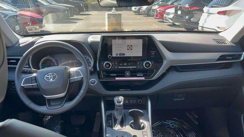2026 Toyota Highlander Hybrid XLE