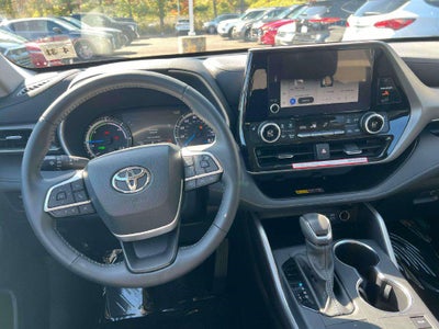 2026 Toyota Highlander Hybrid XLE