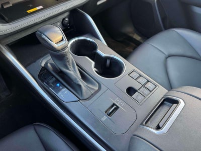 2024 Toyota Highlander Hybrid XLE