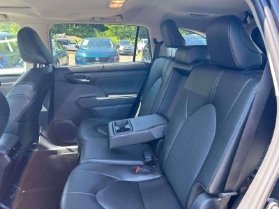 2026 Toyota Highlander Hybrid XLE
