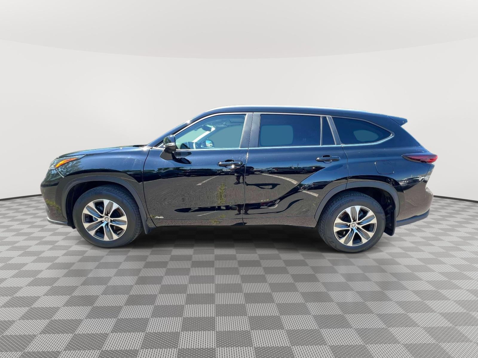 2026 Toyota Highlander Hybrid XLE