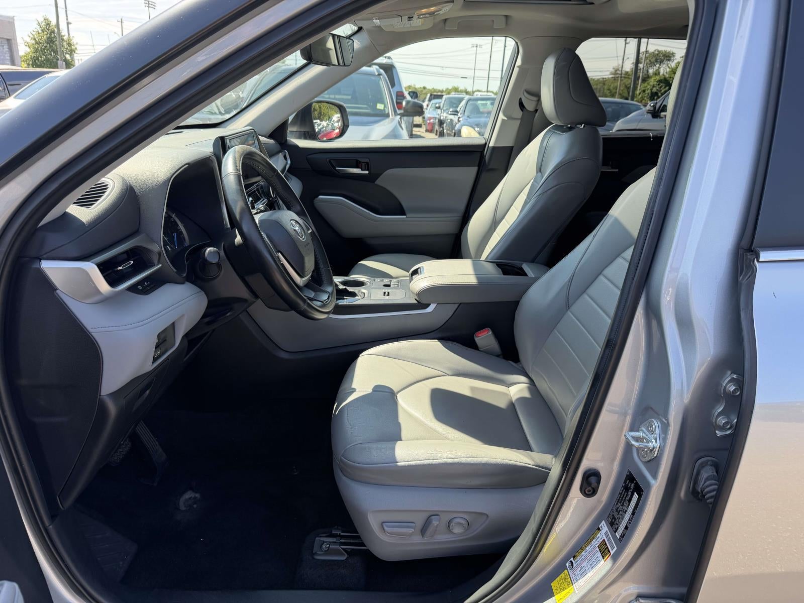 2023 Toyota Highlander Hybrid XLE