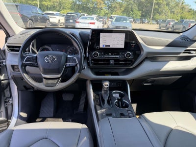 2023 Toyota Highlander Hybrid XLE