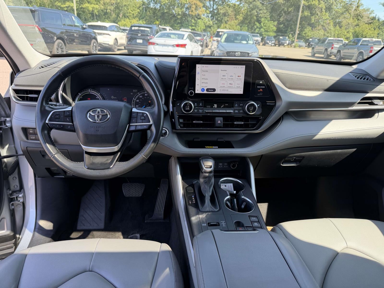 2023 Toyota Highlander Hybrid XLE
