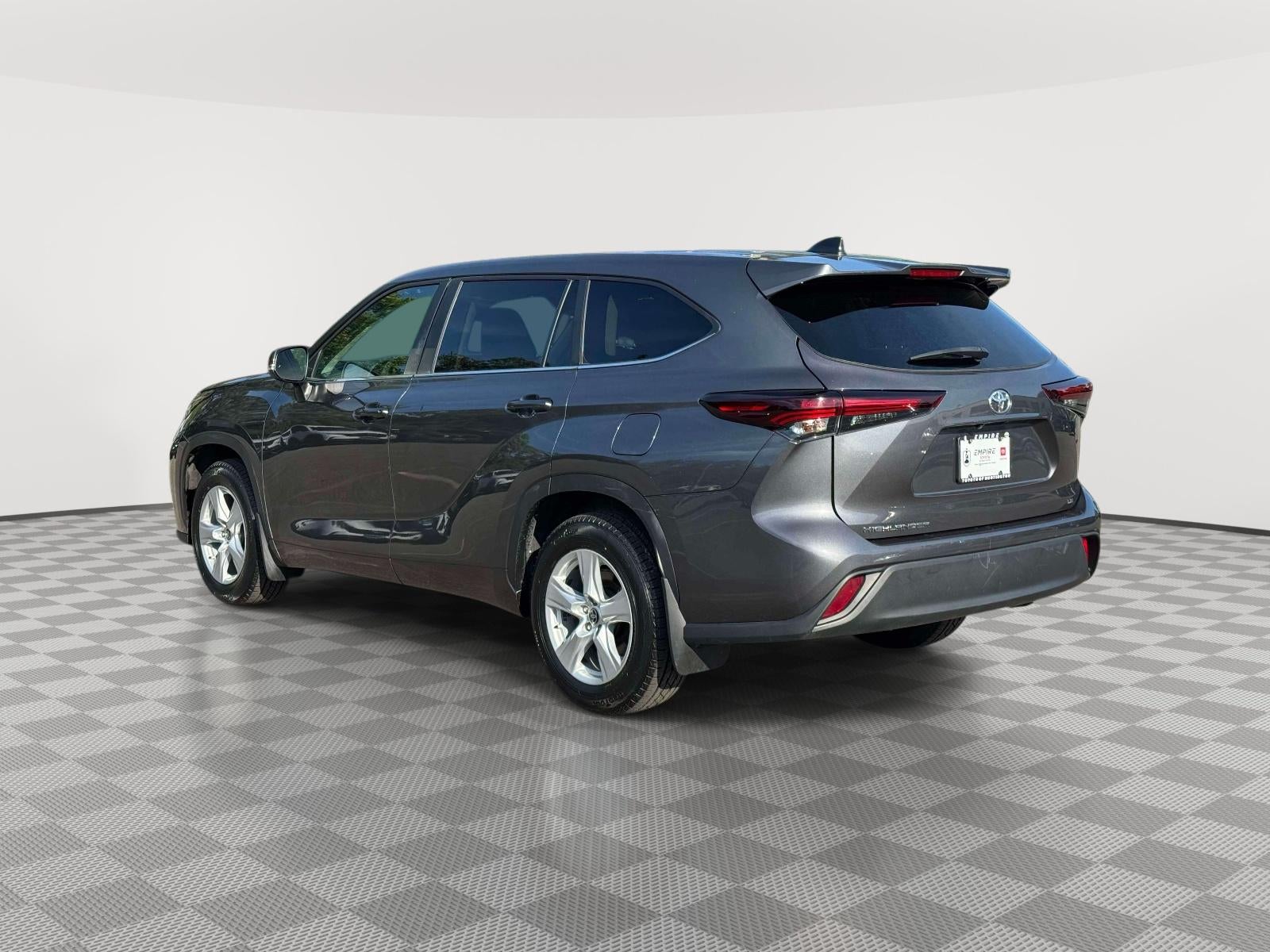 2024 Toyota Highlander LE