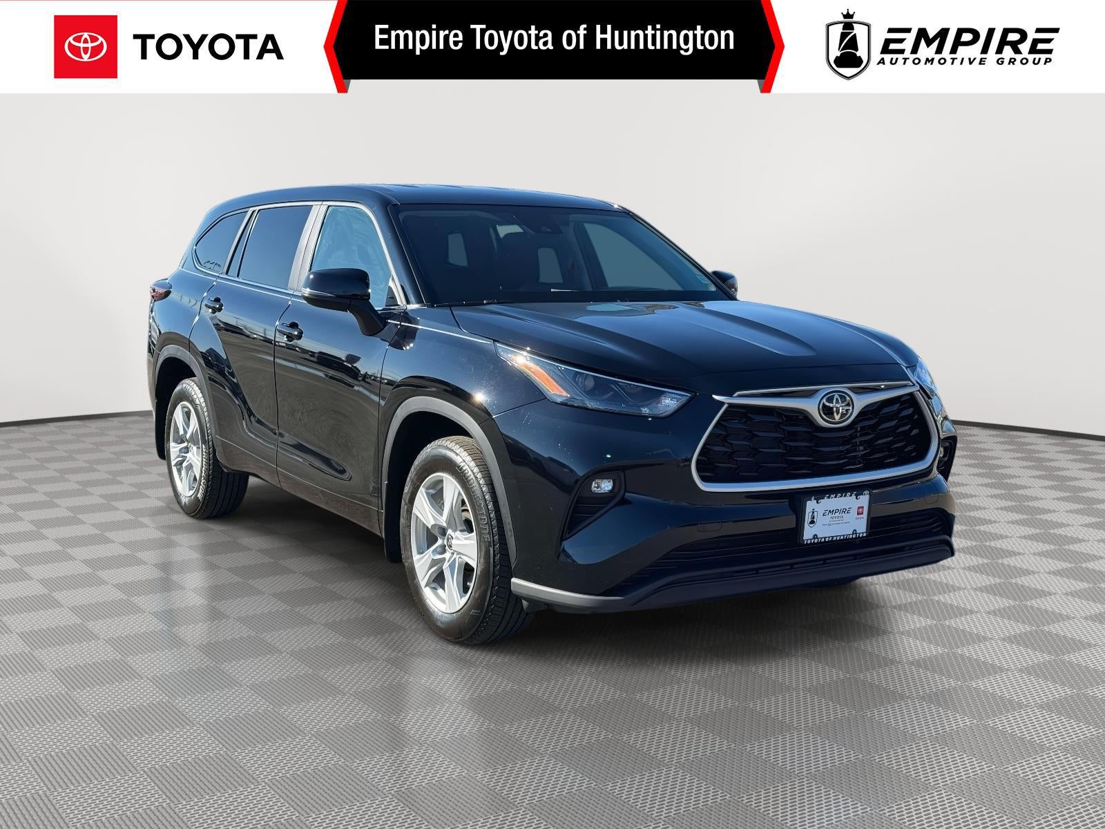 2024 Toyota Highlander LE