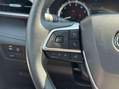 2025 Toyota Highlander XLE