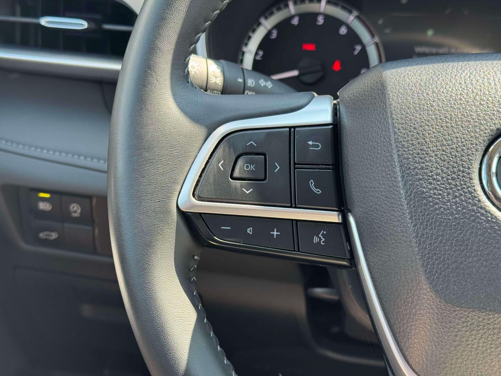 2025 Toyota Highlander XLE