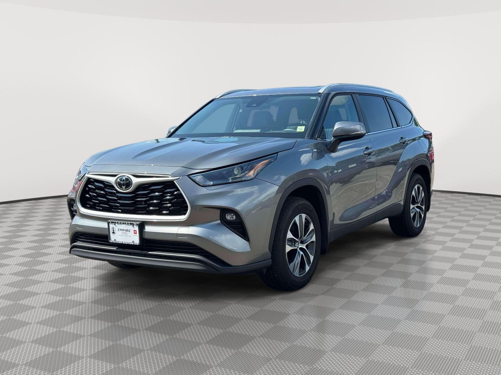 2025 Toyota Highlander XLE