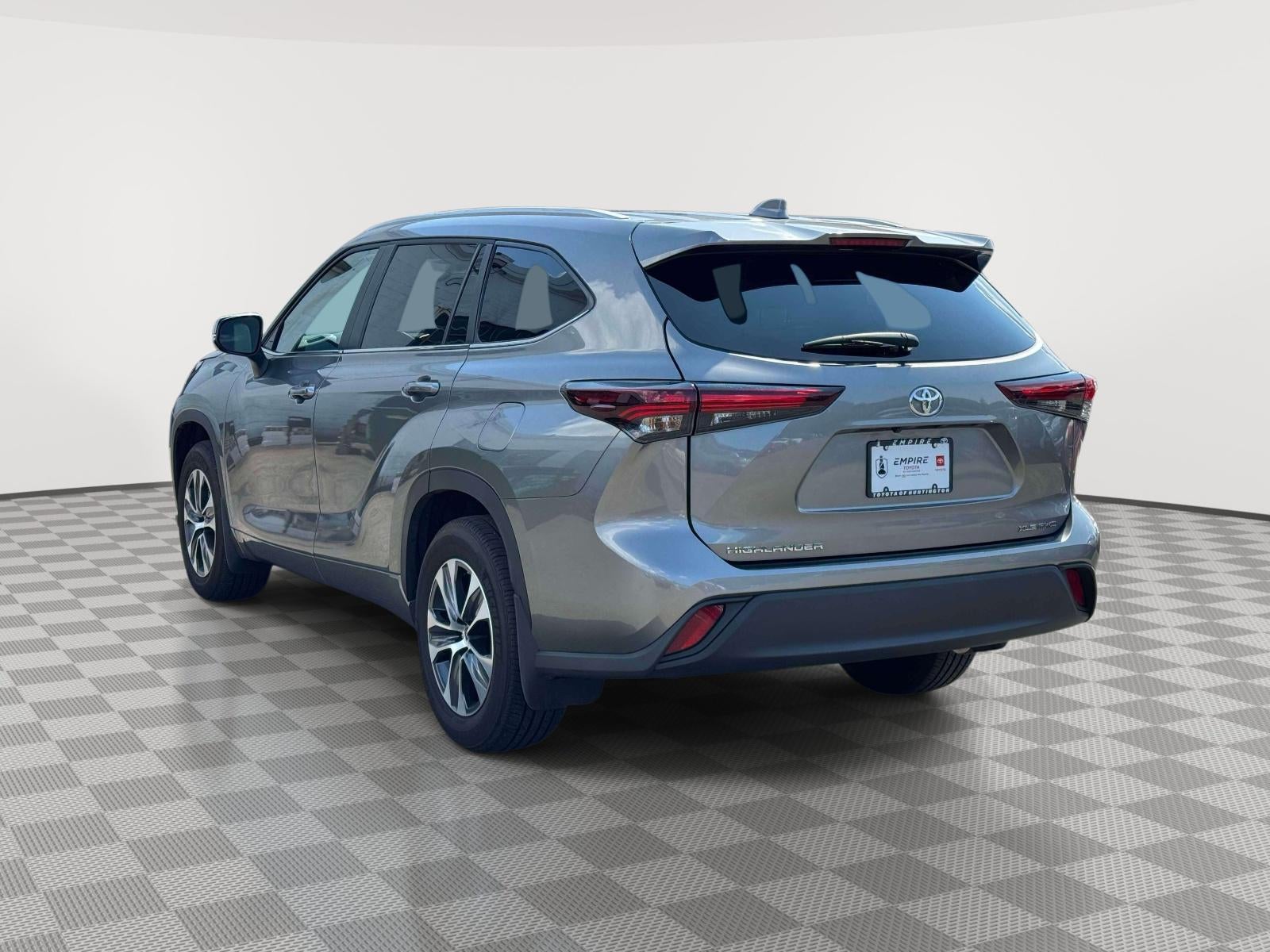 2025 Toyota Highlander XLE