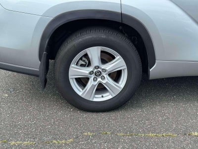 2025 Toyota Highlander LE
