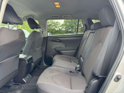 2025 Toyota Highlander LE