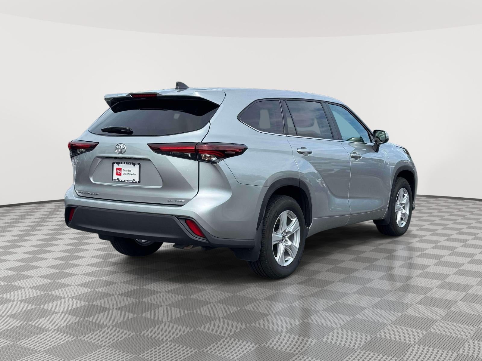 2025 Toyota Highlander LE