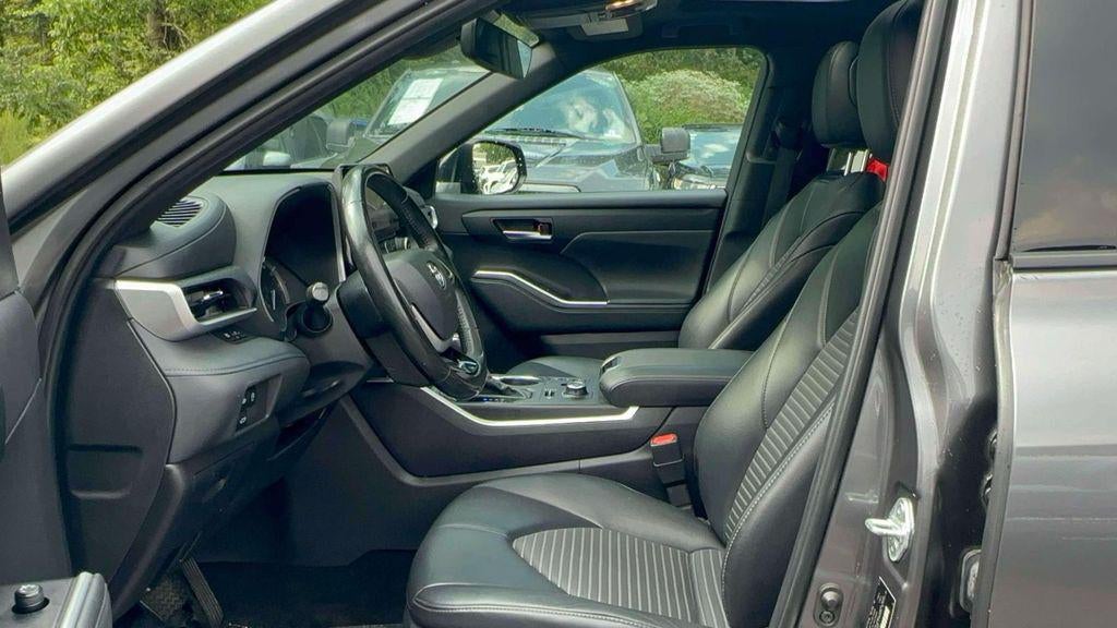 2024 Toyota Highlander XSE