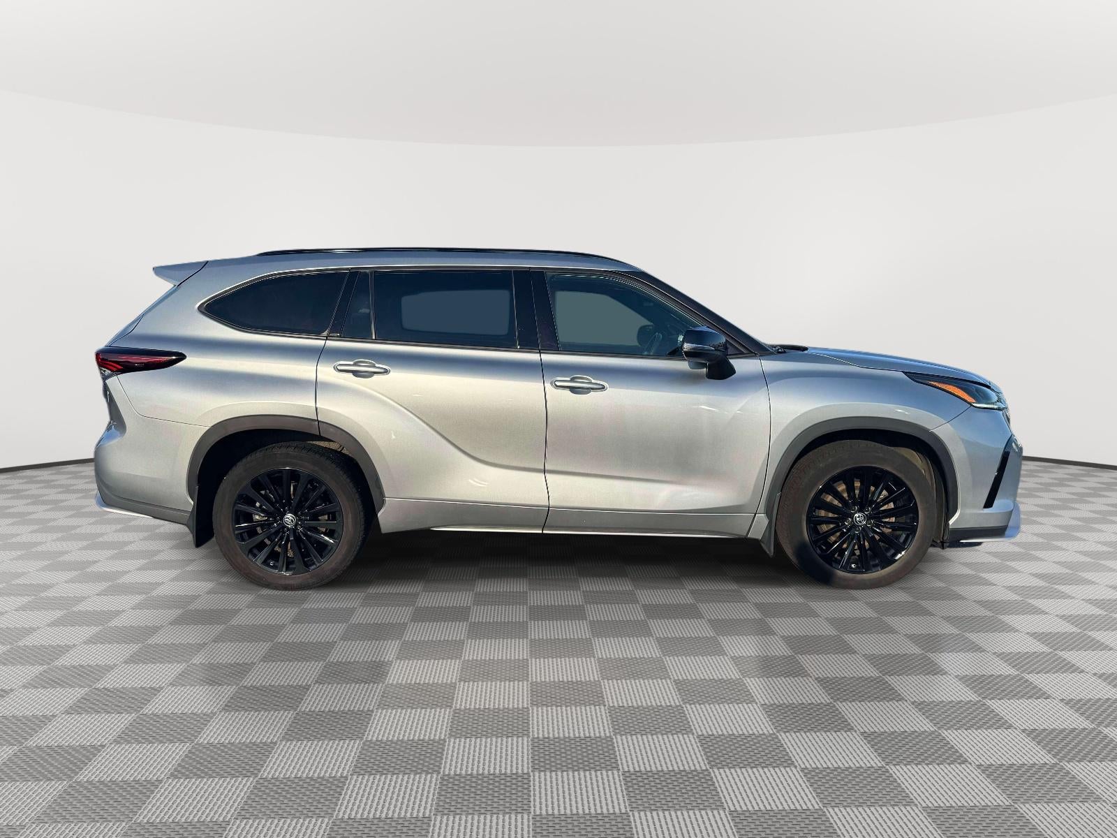 2024 Toyota Highlander XSE
