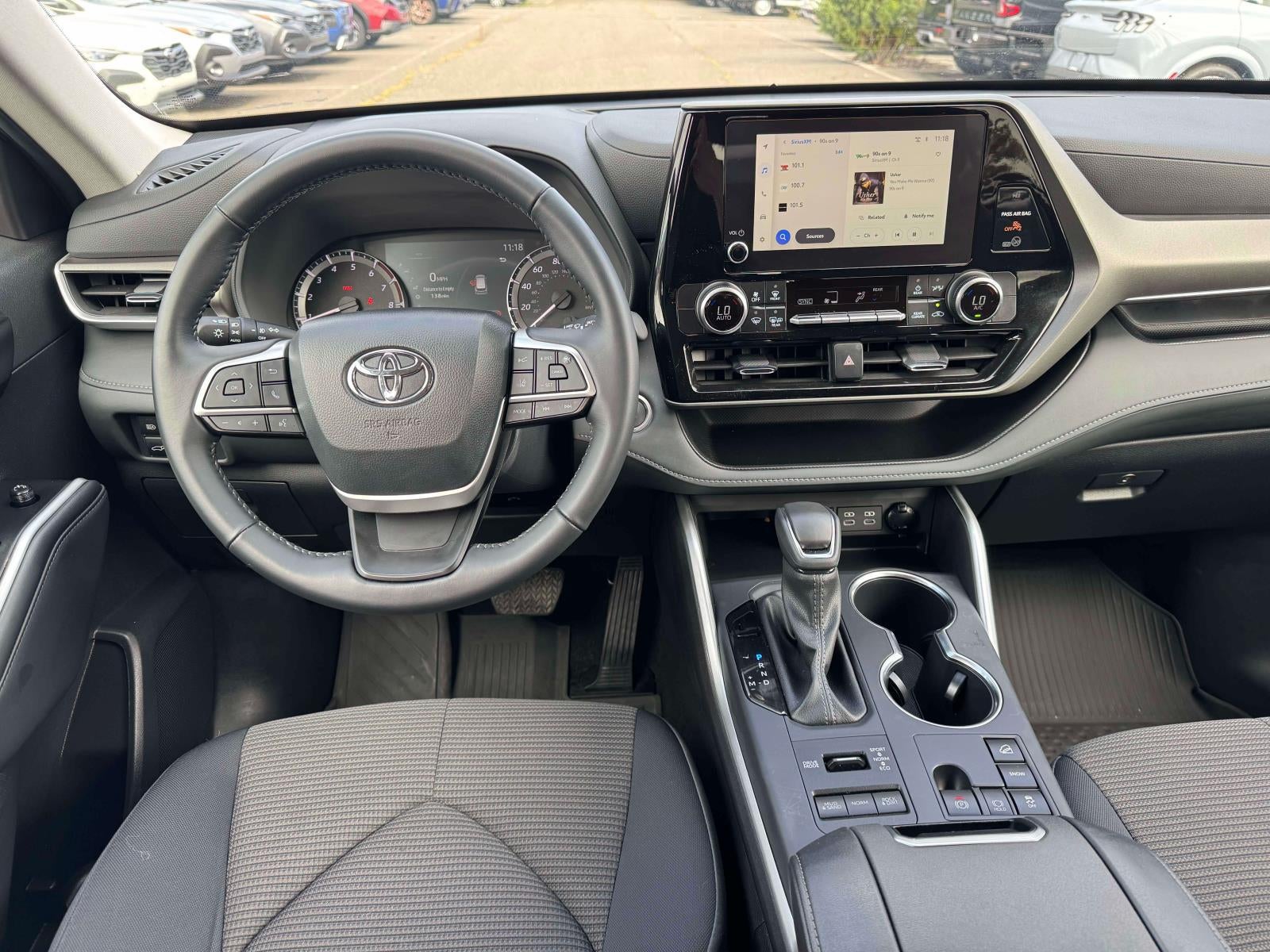 2025 Toyota Highlander LE