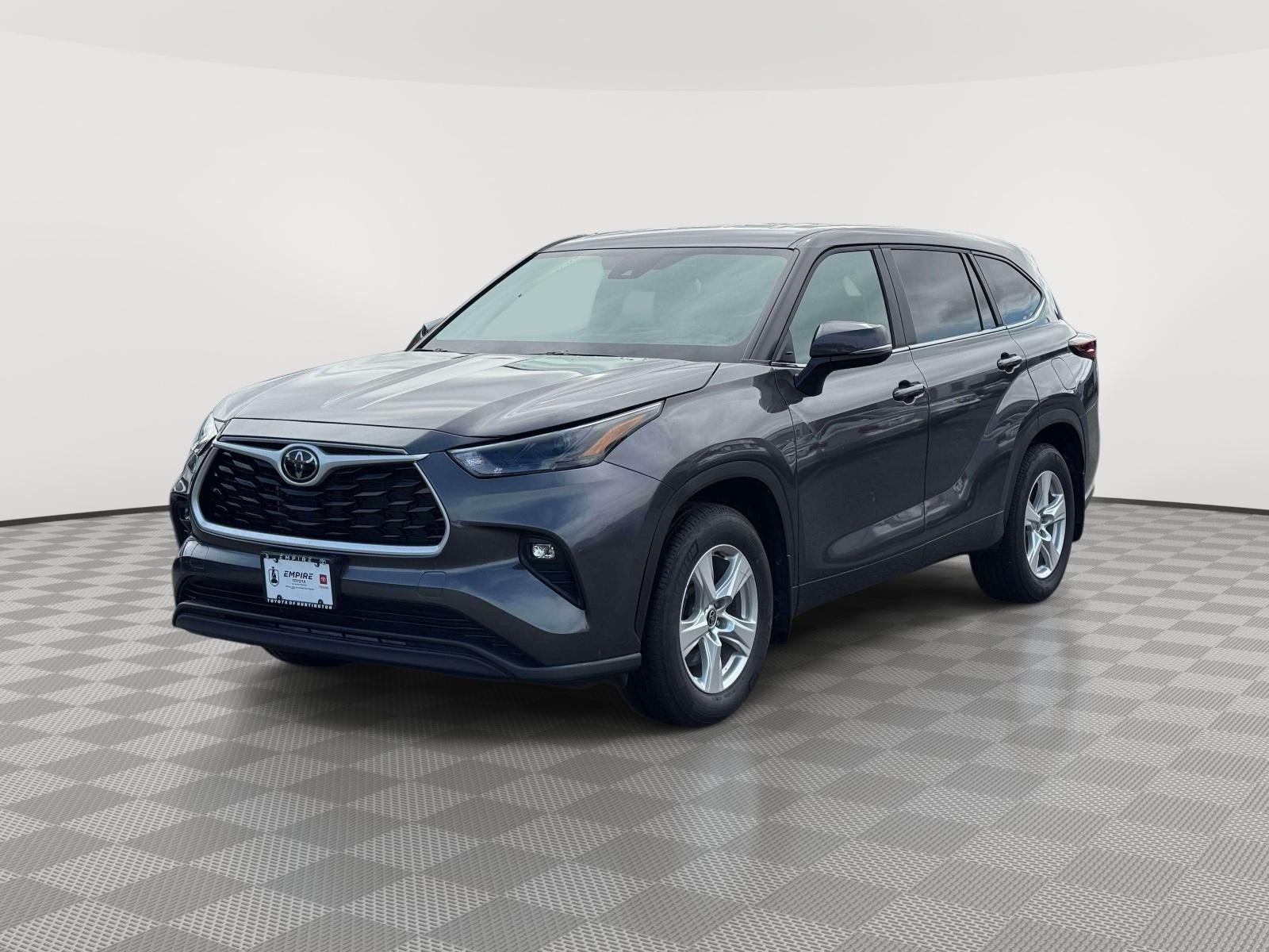 2025 Toyota Highlander LE