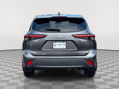 2025 Toyota Highlander LE