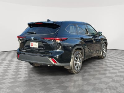 2025 Toyota Highlander XLE