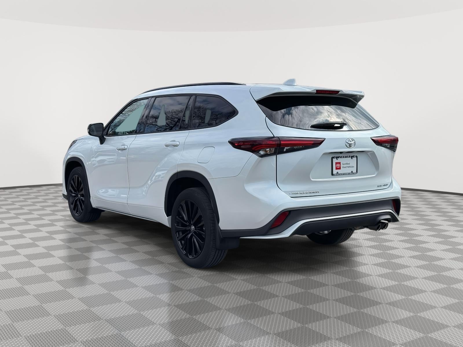 2024 Toyota Highlander XSE