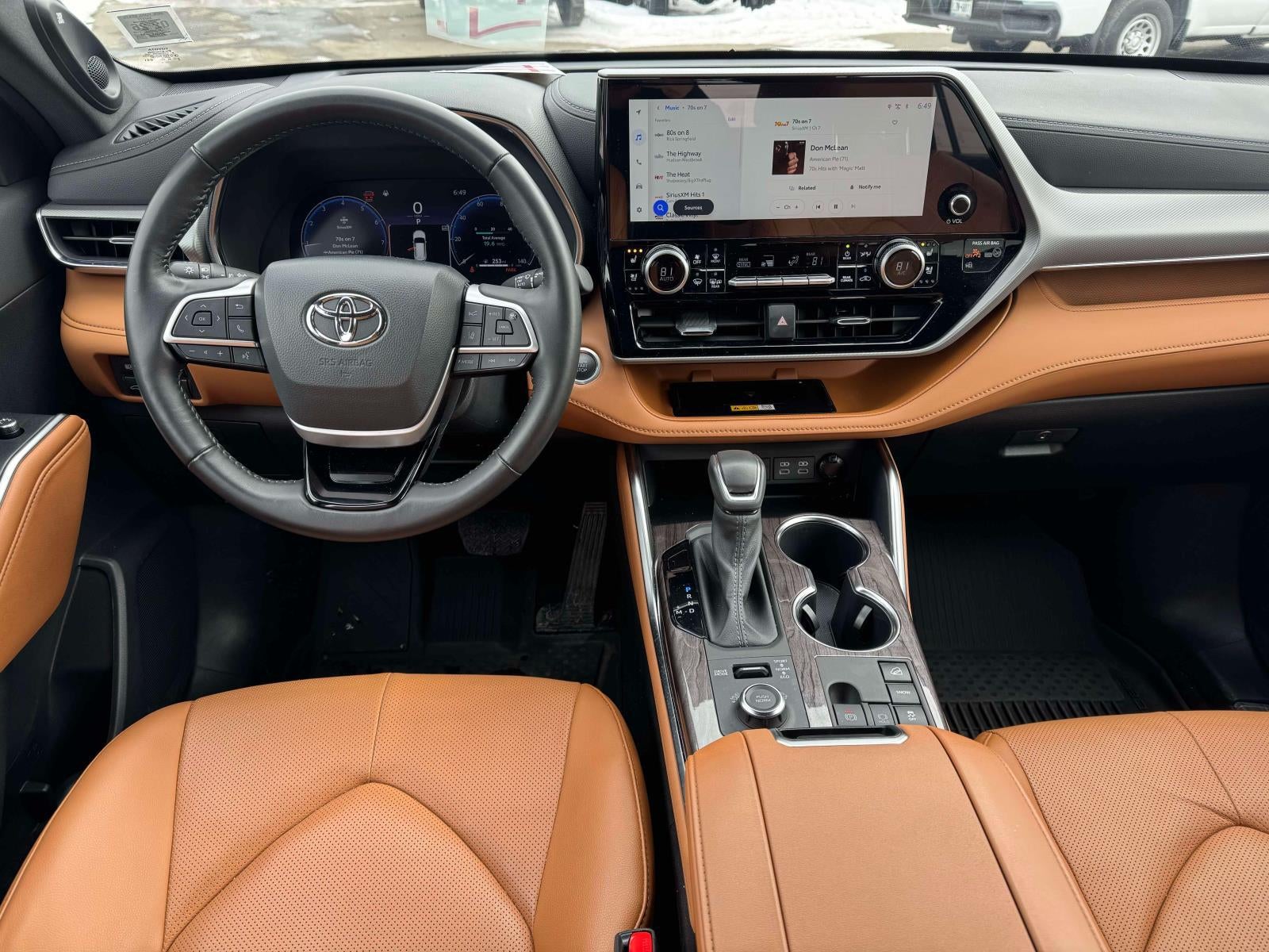 2025 Toyota Highlander Platinum