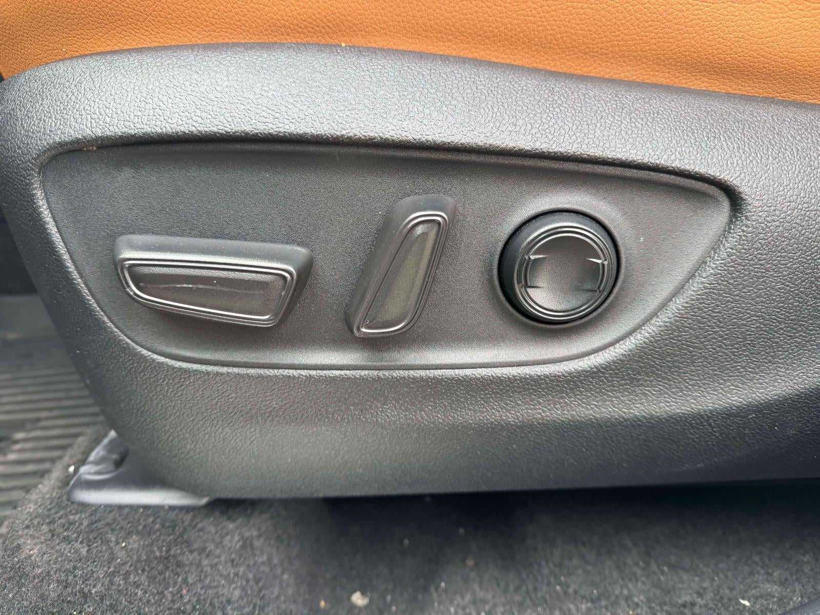 2025 Toyota Highlander Platinum