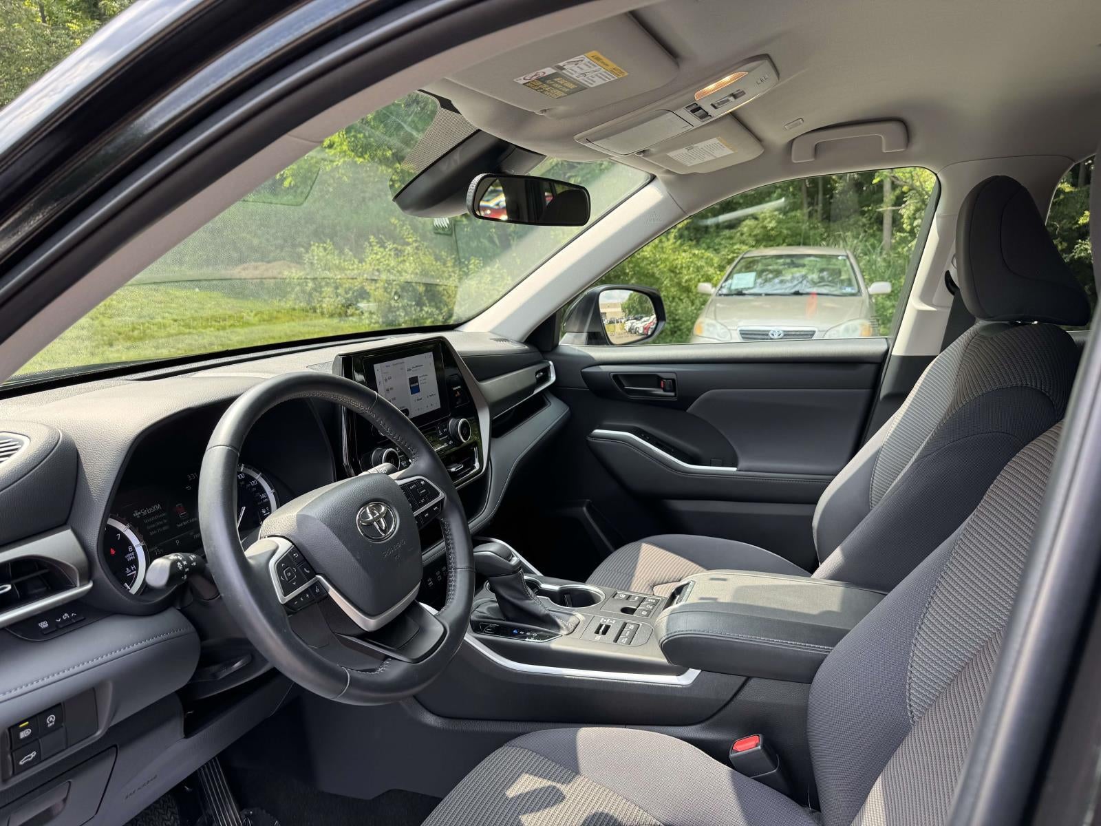 2023 Toyota Highlander LE