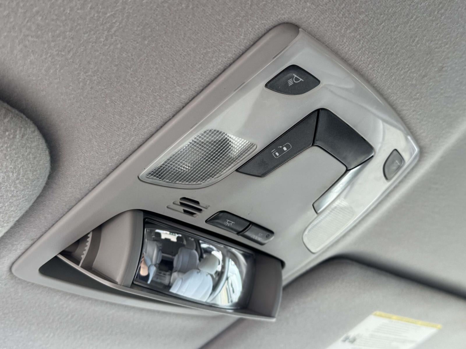 2012 Toyota Sienna LE V6 8 Passenger