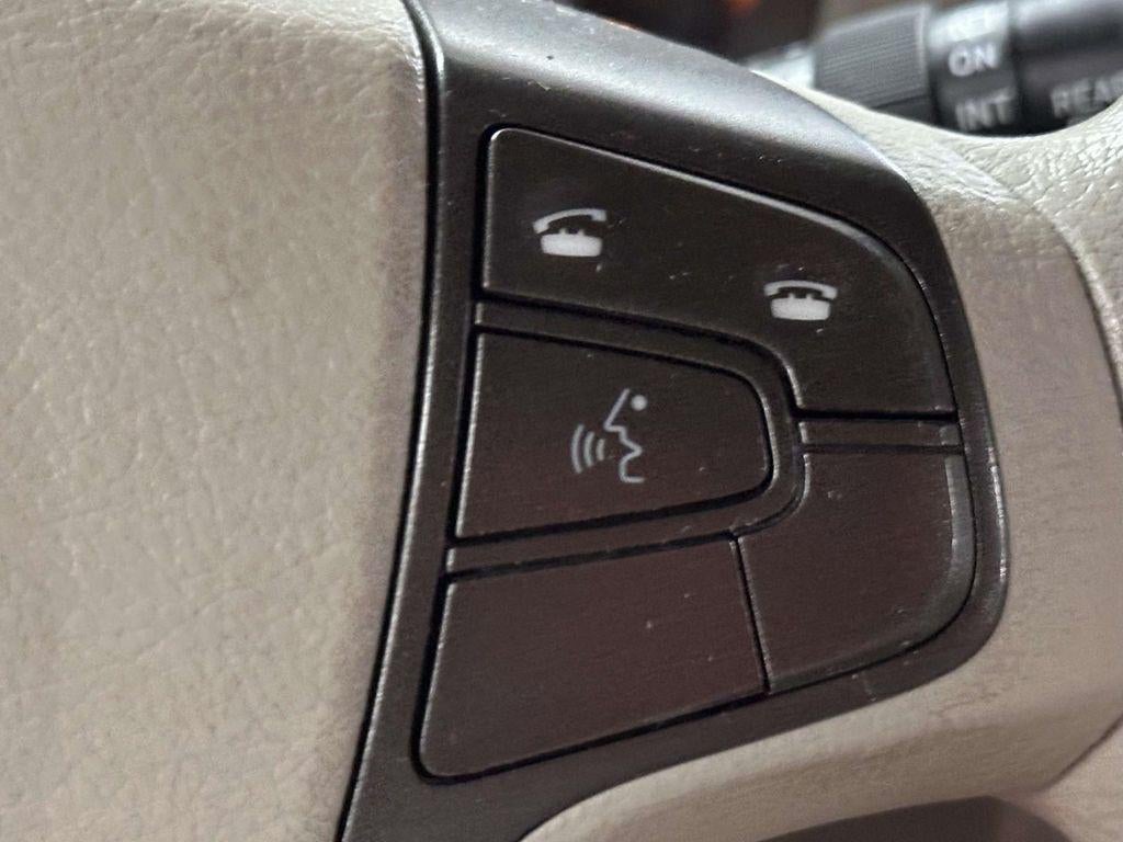 2013 Toyota Sienna LE V6 8 Passenger