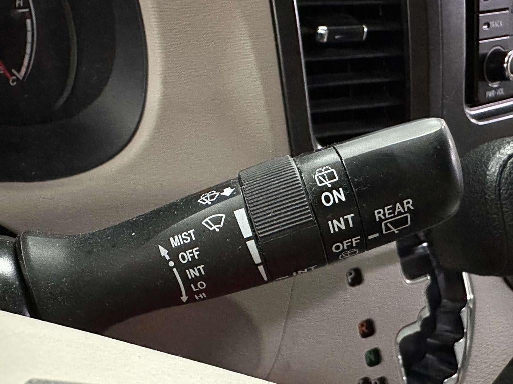2013 Toyota Sienna LE V6 8 Passenger