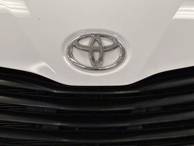 2013 Toyota Sienna LE V6 8 Passenger