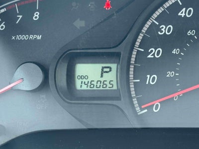 2014 Toyota Sienna LE V6 8 Passenger