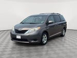 2014 Toyota Sienna LE V6 8 Passenger