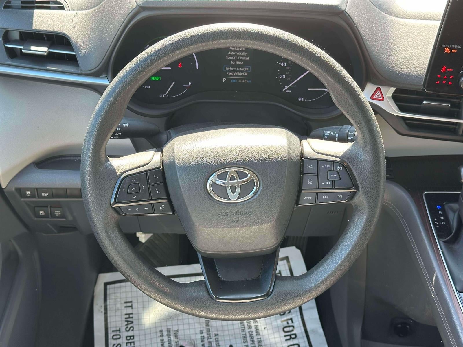 2022 Toyota Sienna LE