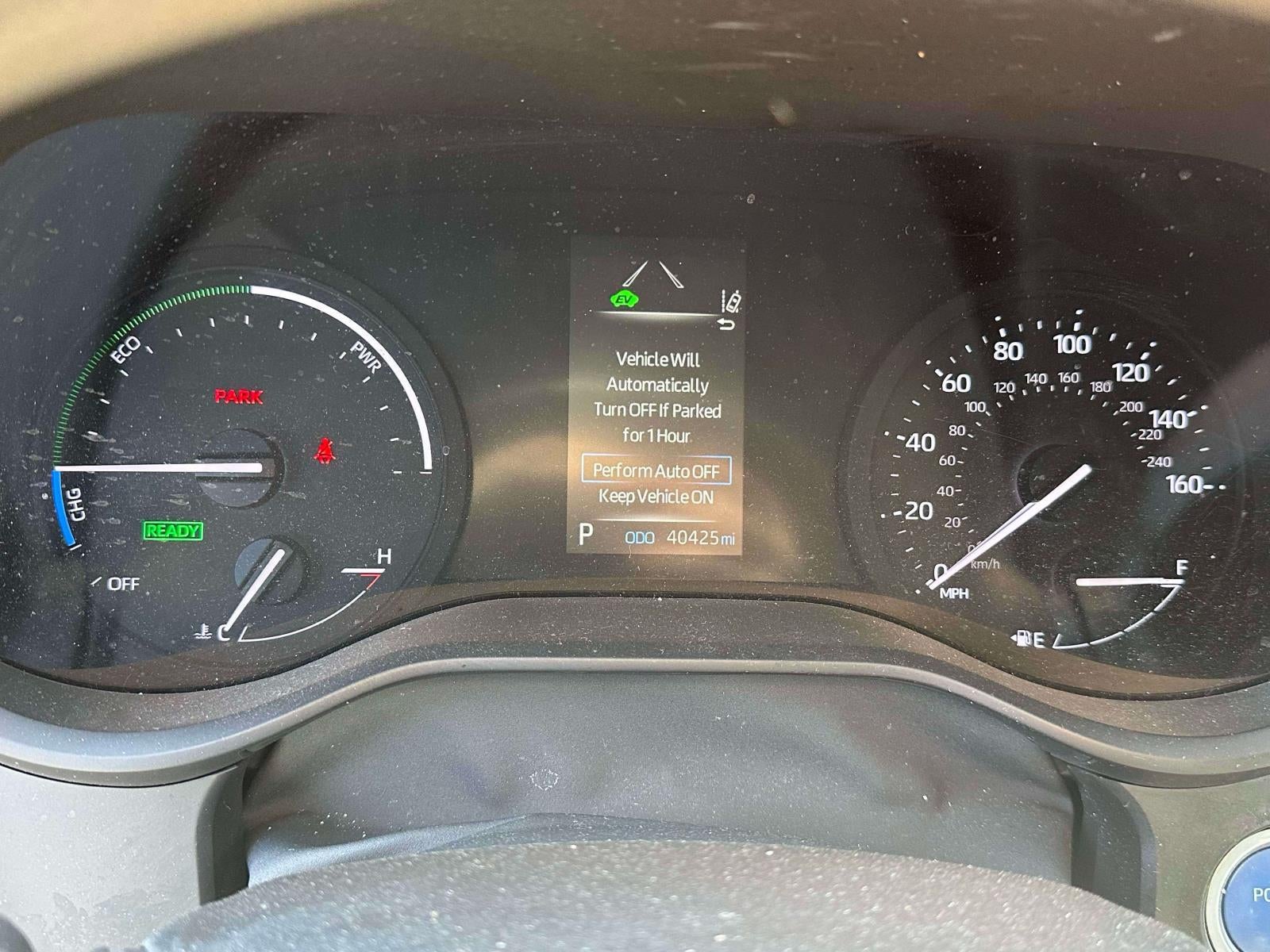 2022 Toyota Sienna LE