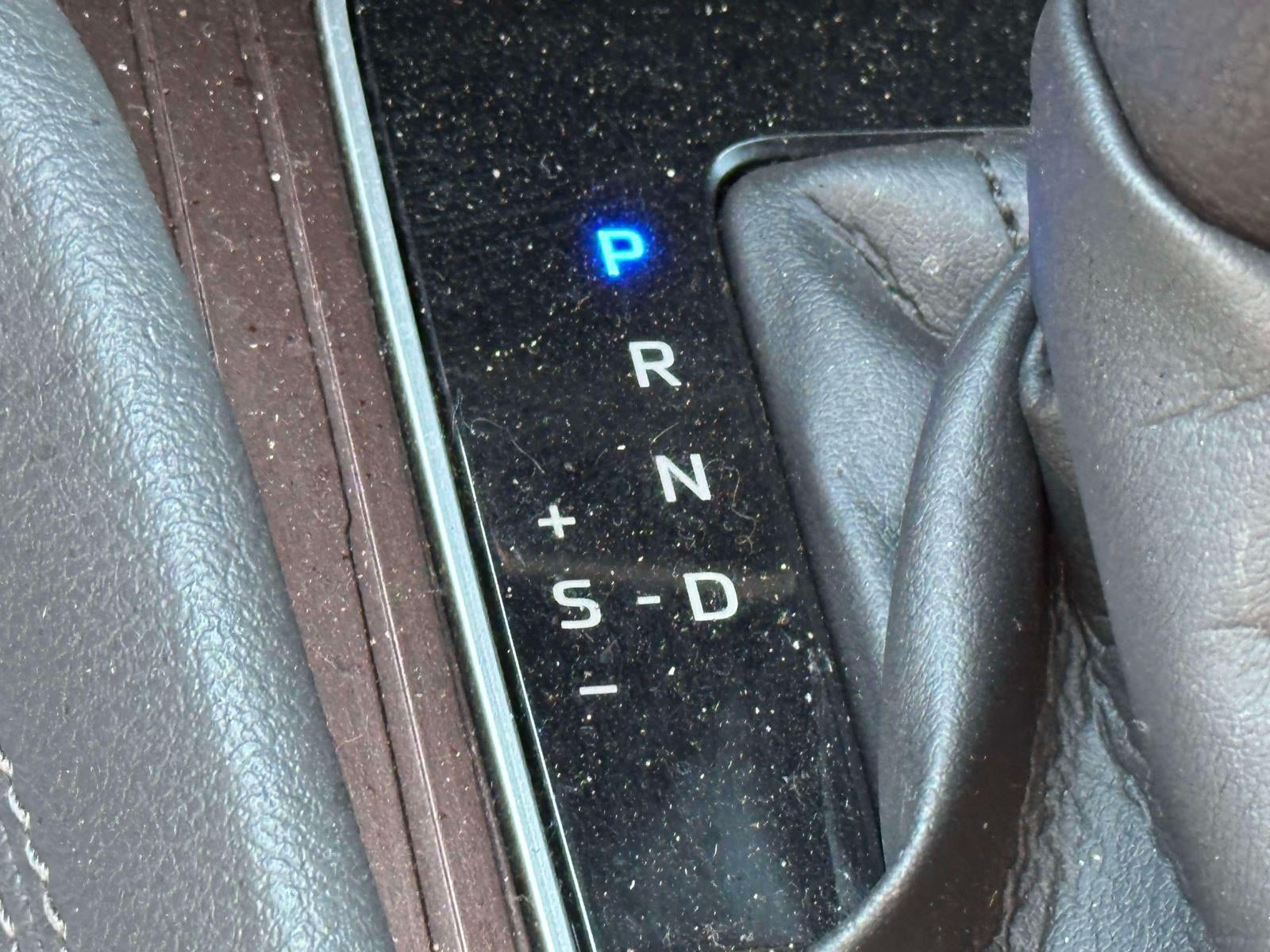 2022 Toyota Sienna LE