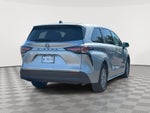 2022 Toyota Sienna LE