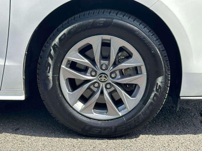 2024 Toyota Sienna LE