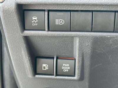 2023 Toyota Sienna LE
