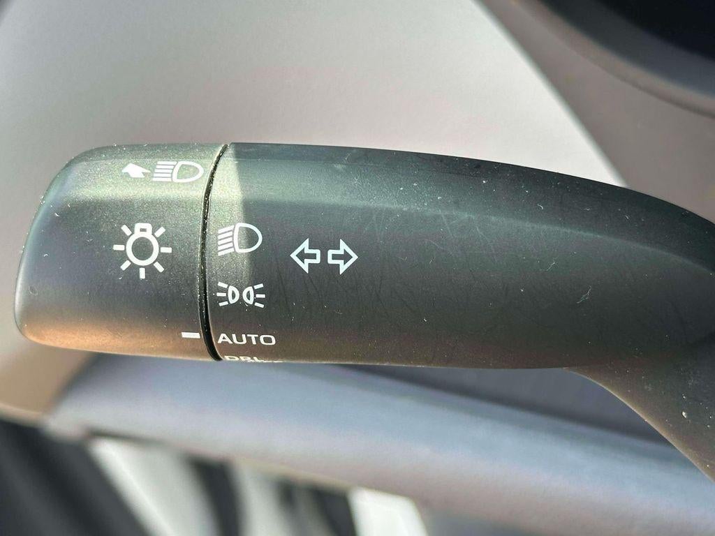 2023 Toyota Sienna LE
