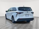 2023 Toyota Sienna LE
