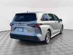 2022 Toyota Sienna LE