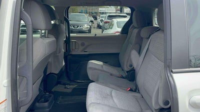 2023 Toyota Sienna LE