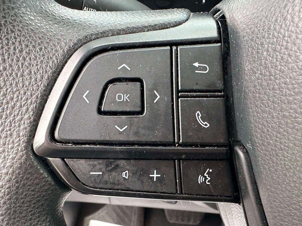 2023 Toyota Sienna LE