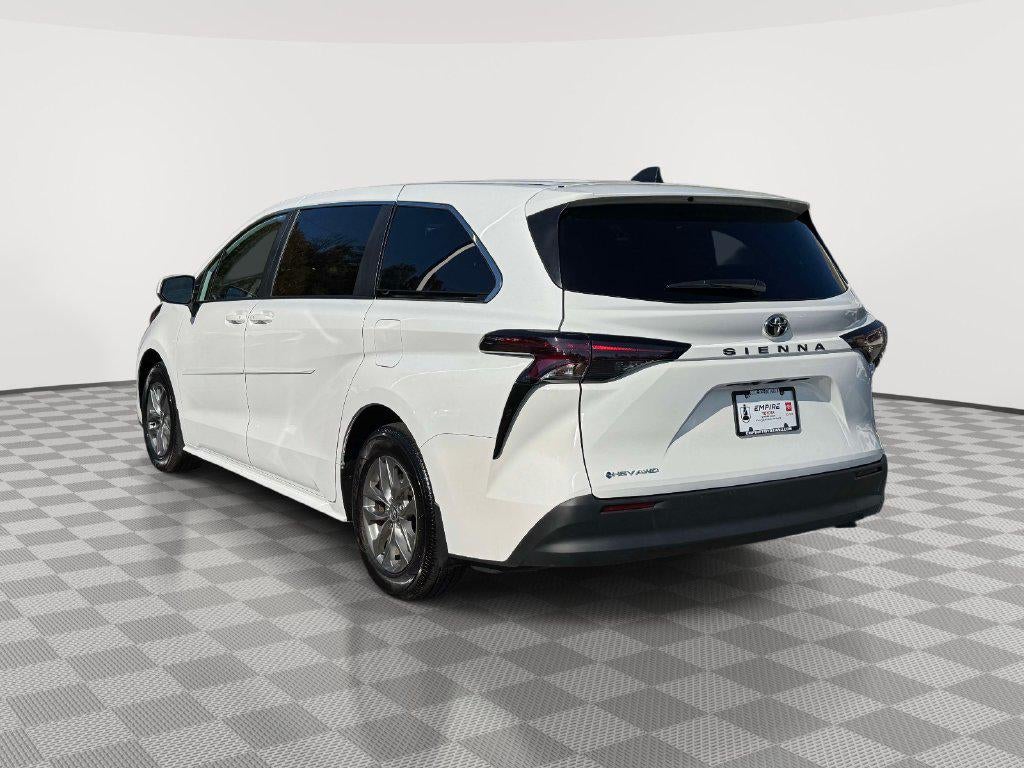 2026 Toyota Sienna LE